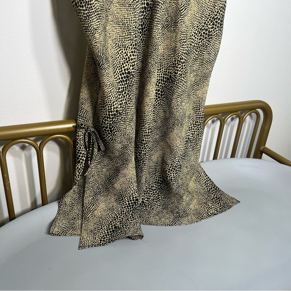 Vintage 90s leopard print slip Dress w/ floral lace trim & side slit size medium - Picture 7 of 13